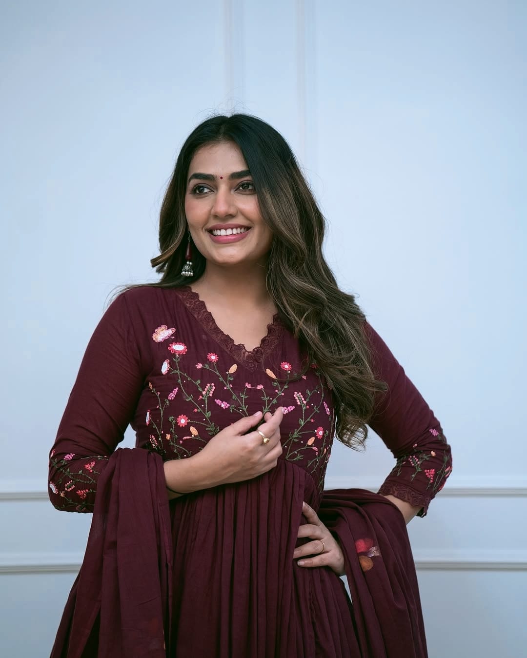 Strength Kurta Set with Embroidered Neckline & Malmal Dupatta